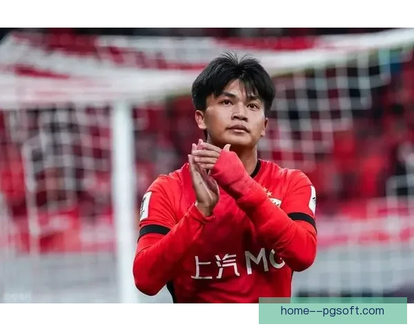 上海海港签下克罗地亚国脚强化阵容 2026赛季目标瞄准中超冠军