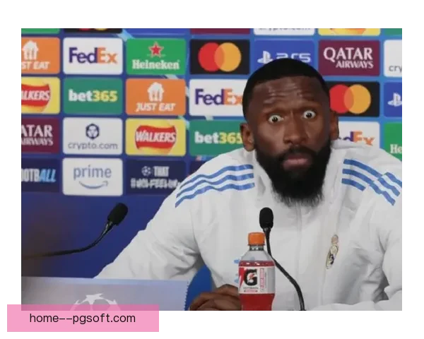 从吕迪格对阵巴黎圣日耳曼世俱杯表现看防守稳定性变化趋势研究