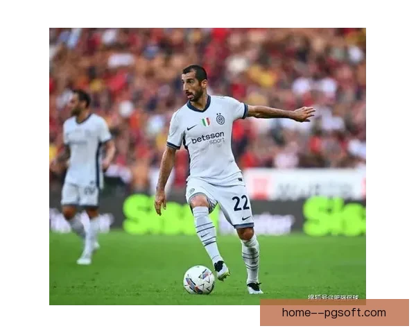 霍伊伦在曼联经历长时间球荒后逐渐找回状态连续进球展现出色表现