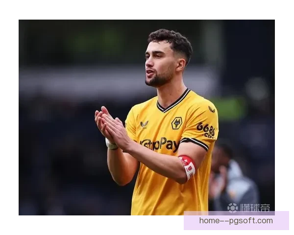 西汉姆联宣布签下狼队后卫基尔曼 强化防线布局再添新援